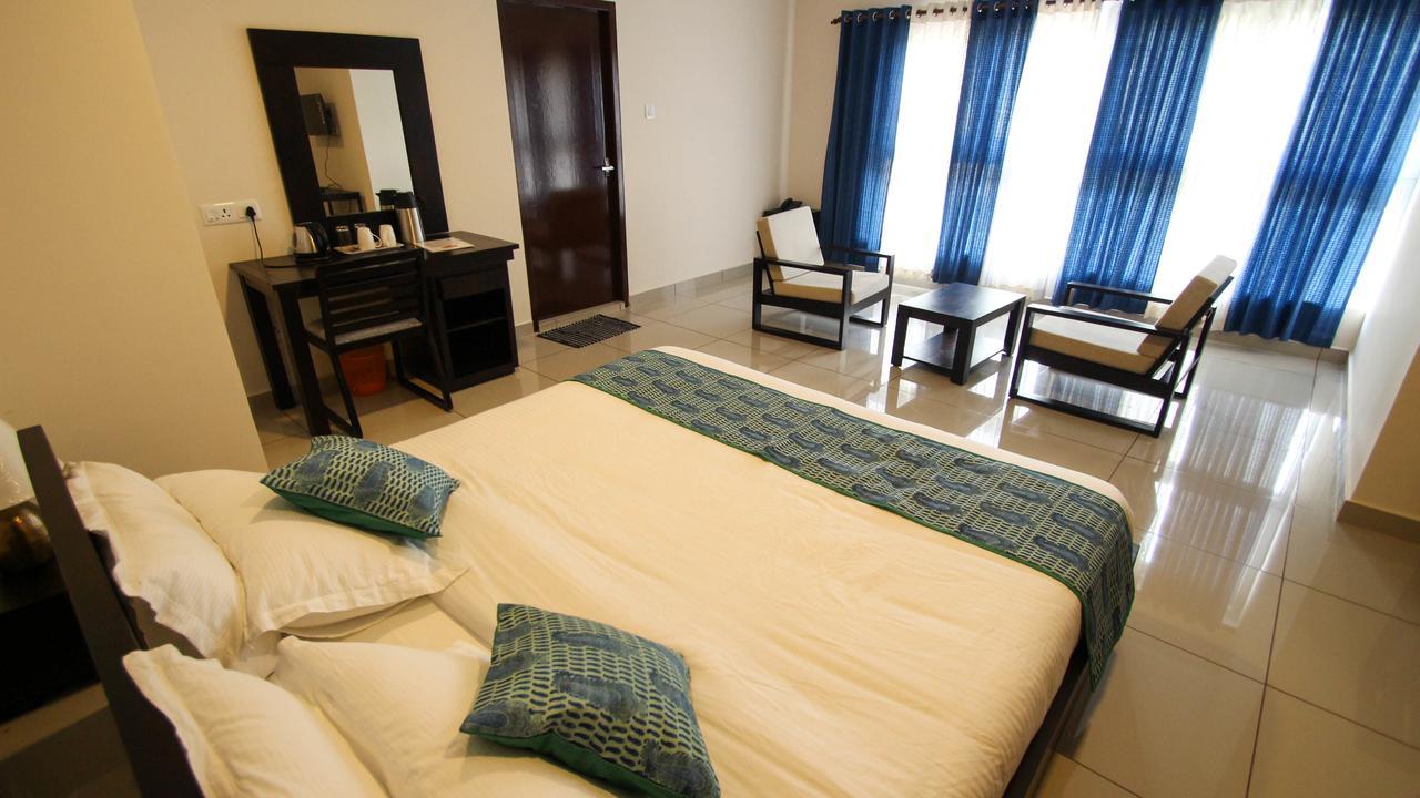 Kohinoor Hotell Alwaye Exteriör bild